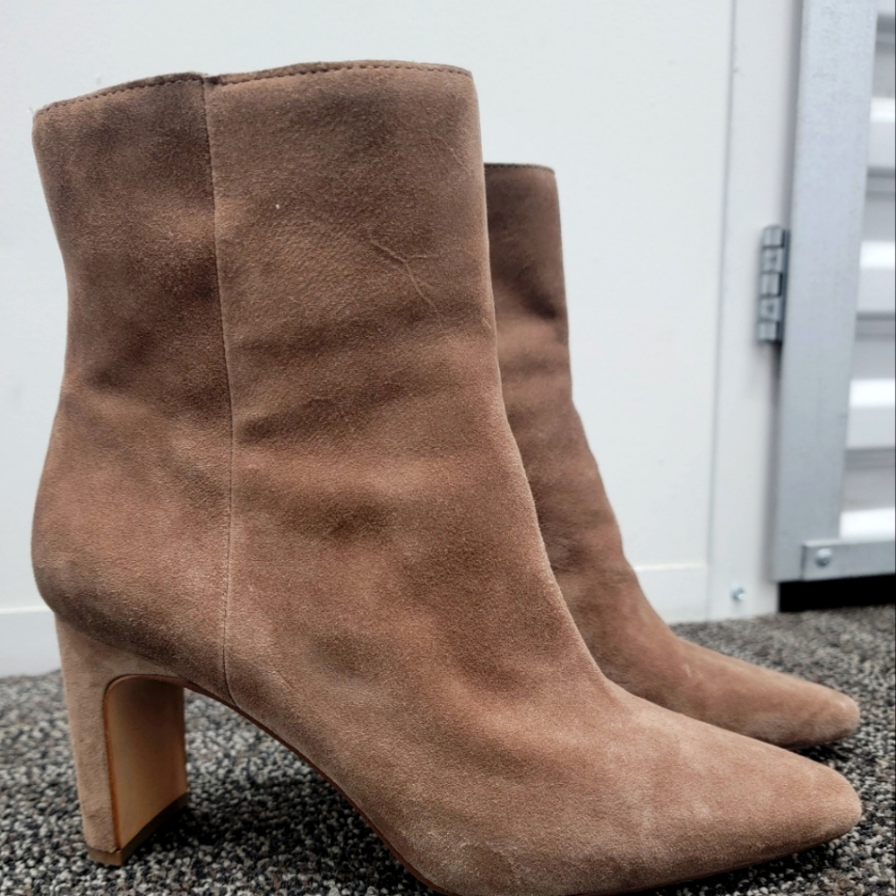 Anne Taylor suede ankle boots